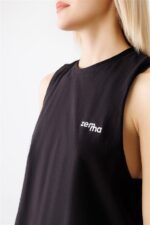 Siyah Atlet - Görsel 4